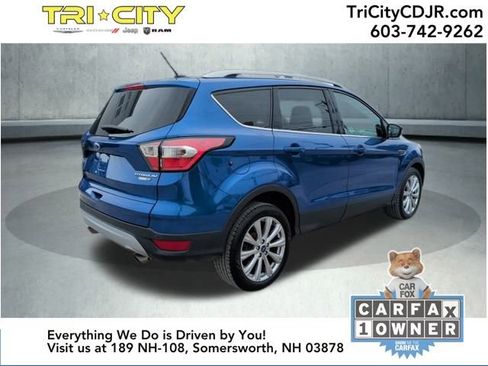 Used 2017 Ford Escape Titanium image 5