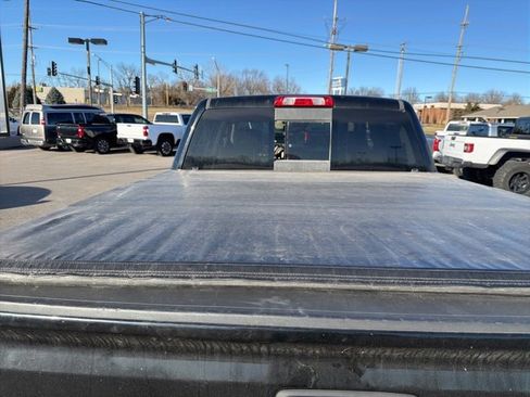 Used 2018 Chevrolet Silverado 1500 High Country image 39