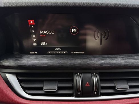 Used 2019 Alfa Romeo Stelvio AWD image 48