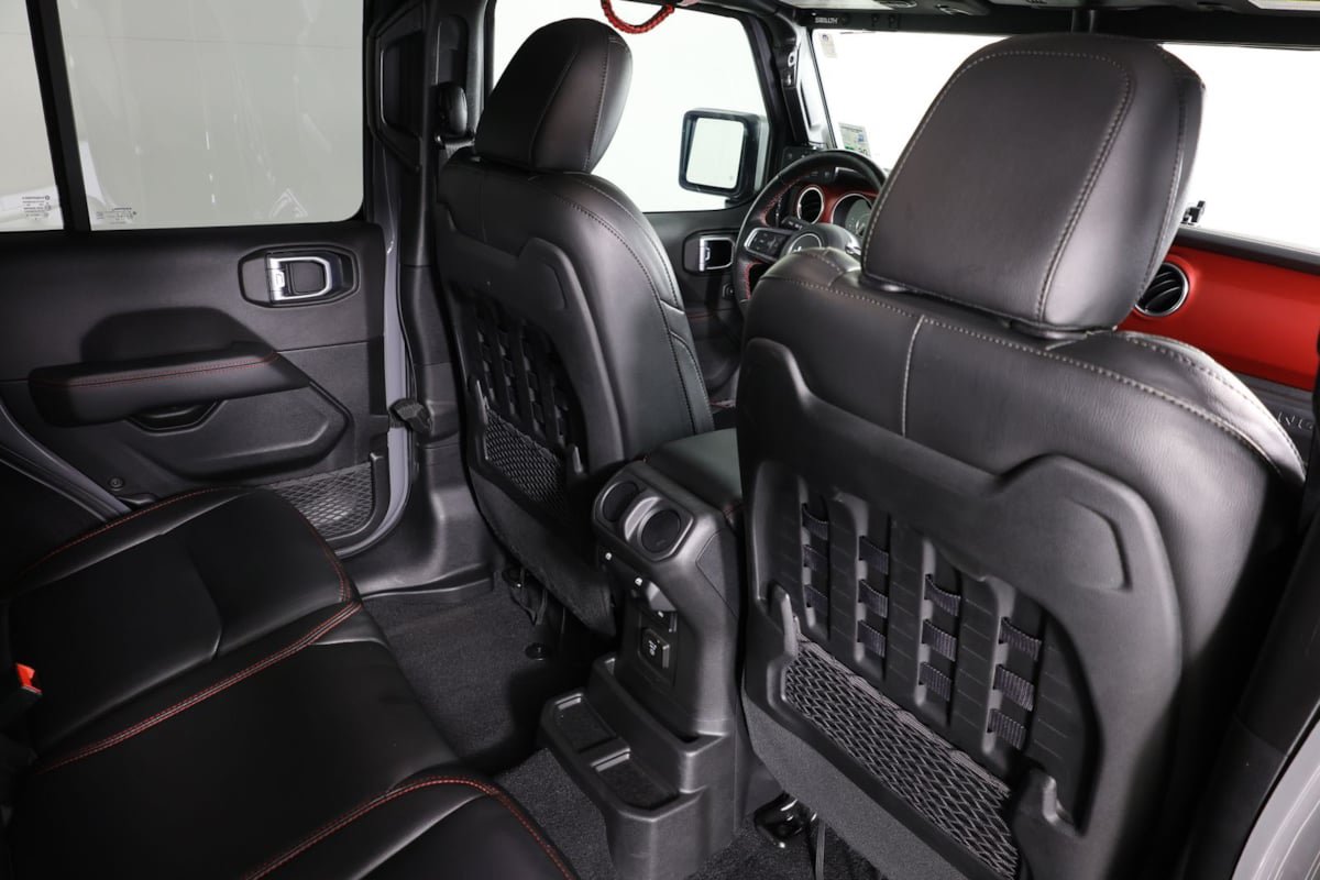 Used 2023 Jeep Wrangler Unlimited Rubicon w/ Xtreme 35 Tire Package AWD/4WD image 39