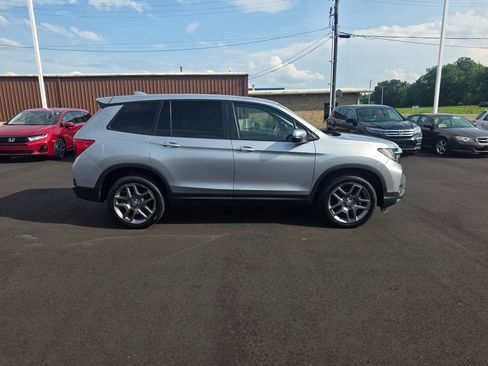 Certified 2023 Honda Passport EX-L image 2