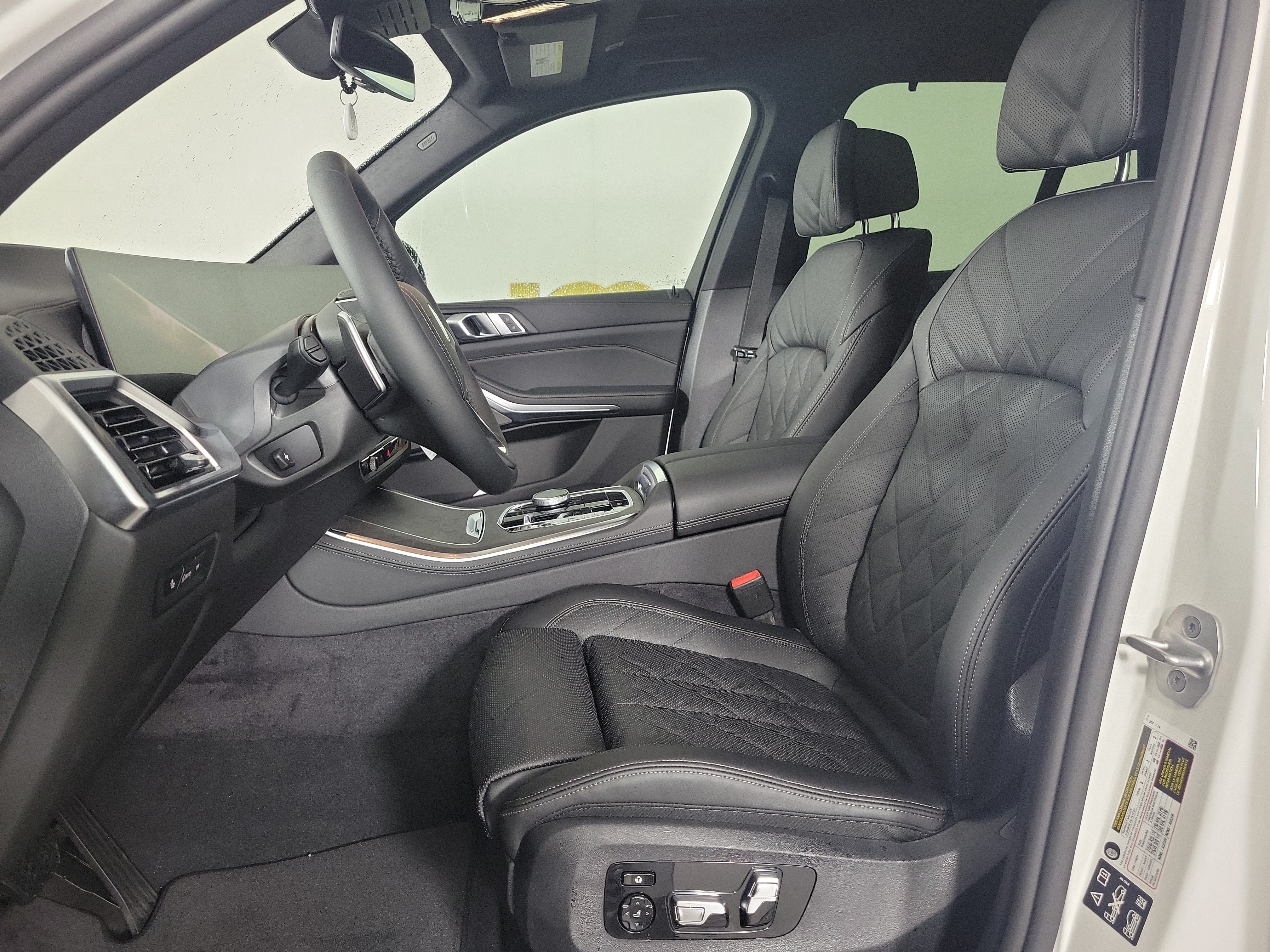Certified 2026 BMW X5 xDrive40i AWD/4WD image 9
