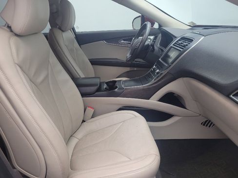 Used 2016 Lincoln MKX Reserve w/ Luxury Package image 21