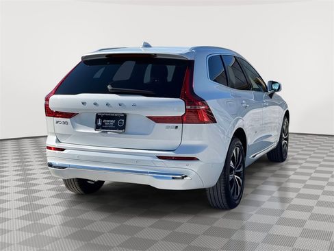 Used 2023 Volvo XC60 B5 Plus w/ Climate Package image 4