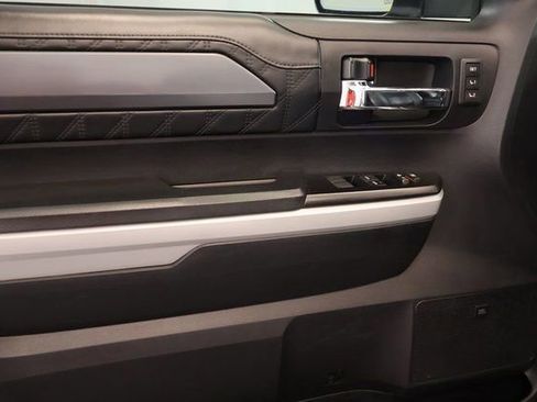 Used 2020 Toyota Tundra Platinum AWD/4WD image 9