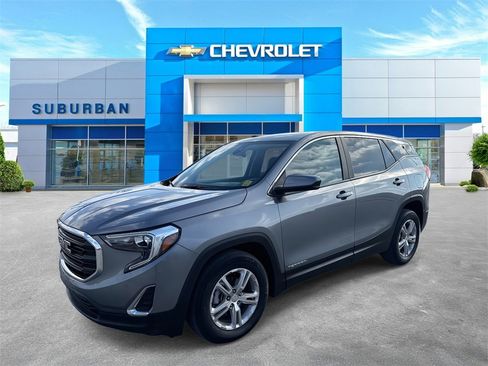 Used 2021 GMC Terrain SLE w/ LPO, Floor Liner Package image 1