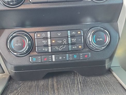 Used 2021 Ford F250 Lariat w/ Chrome Package AWD/4WD image 18