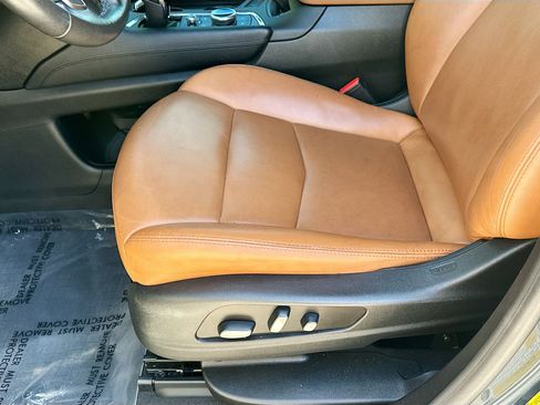 Used 2020 Cadillac XT5 Premium Luxury w/ LPO, Illumination Package image 19