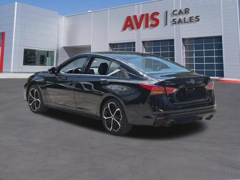 Used 2025 Nissan Altima 2.5 SR FWD image 9