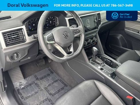 Used 2023 Volkswagen Atlas Cross Sport SE image 13