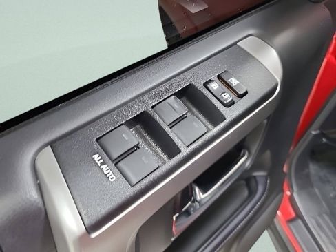 Used 2023 Toyota 4Runner SR5 Premium w/ Moonroof Package RWD image 23