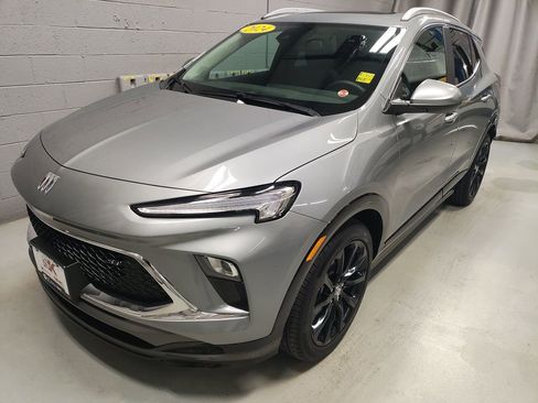 Used 2024 Buick Encore GX Sport Touring w/ Experience Buick Package image 19