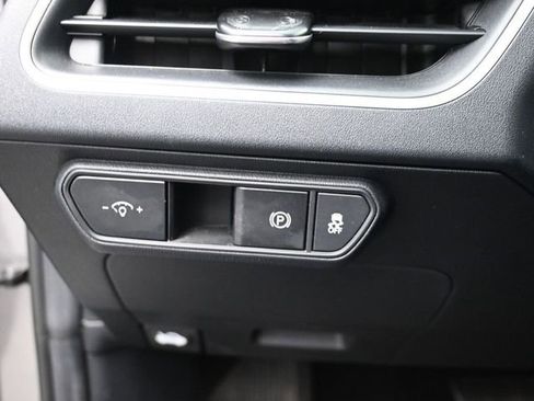 Used 2025 Kia K4 LXS image 33