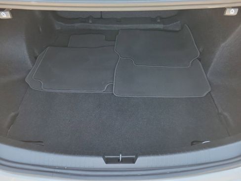 Used 2025 Chevrolet Malibu LT image 7