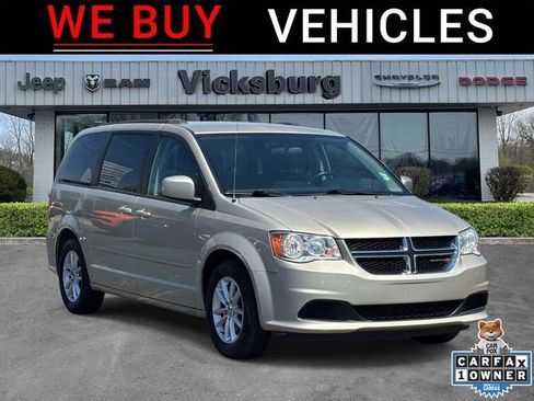 Used 2016 Dodge Grand Caravan SXT w/ Rear Park Assist Package FWD image 1