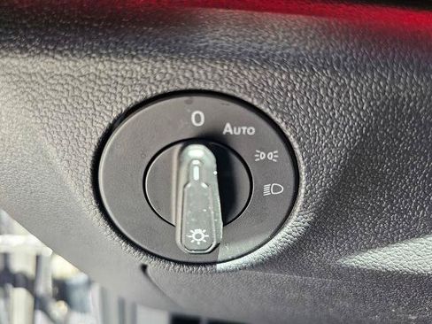 Used 2019 Volkswagen Jetta SEL FWD image 21