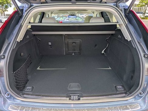 New 2026 Volvo XC60 B5 Ultra w/ Protection Package Premier AWD/4WD image 13