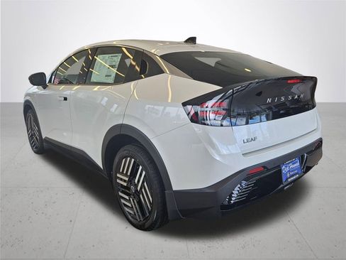 New 2026 Nissan Leaf SV+ w/ Illuminated Package image 10