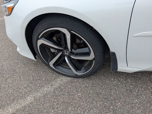 Used 2022 Honda Accord Sport image 5