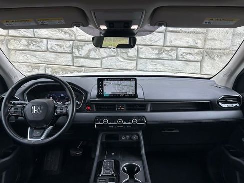 Used 2023 Honda Pilot Elite image 10