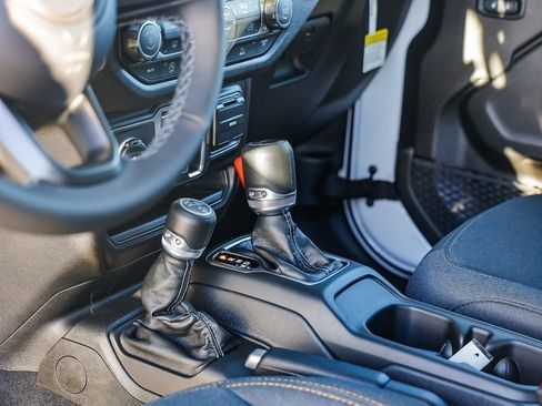 New 2026 Jeep Gladiator Sport image 21