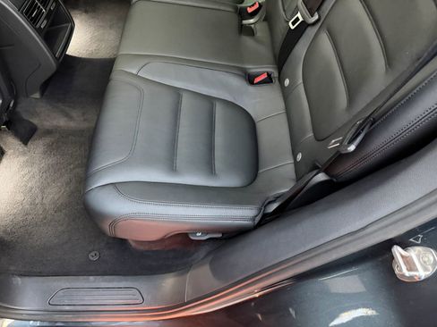 Used 2012 Volkswagen Touareg Sport AWD/4WD image 93
