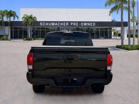Used 2023 Toyota Tacoma SR5 w/ Technology Package AWD/4WD image 6