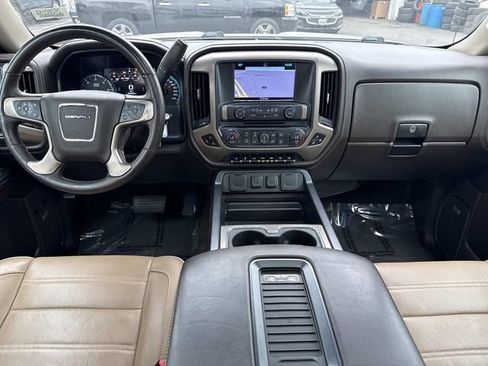 Used 2017 GMC Sierra 1500 Denali w/ Denali Ultimate Package AWD/4WD image 23