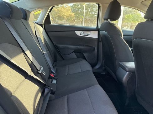 Used 2024 Kia Forte LXS image 10