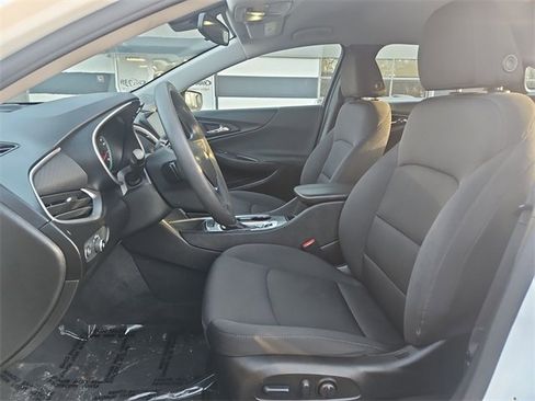 Used 2022 Chevrolet Malibu LT image 19