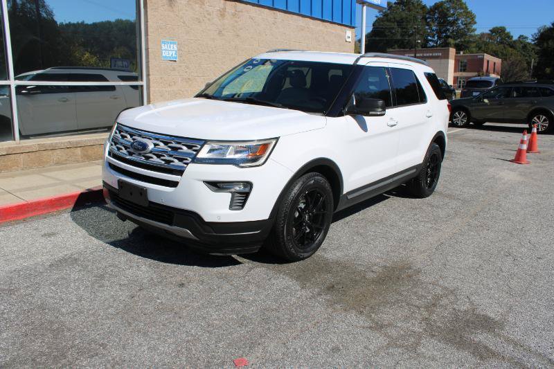 Used 2019 Ford Explorer XLT w/ Equipment Group 202A FWD image 3