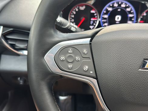 Used 2023 Chevrolet Traverse High Country image 35