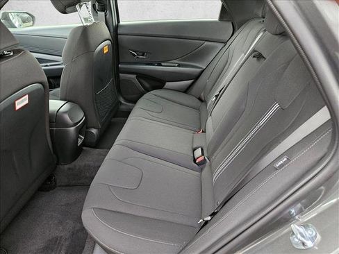 New 2026 Hyundai Elantra SEL Sport FWD image 12