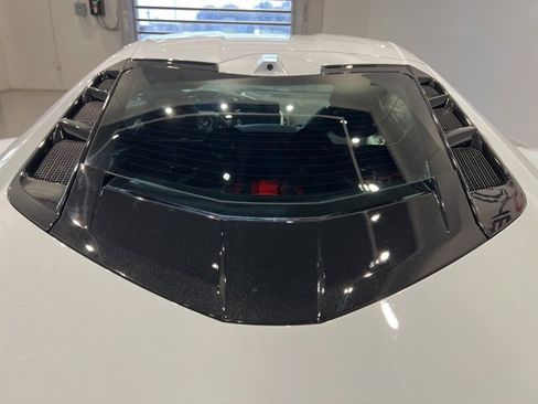 Used 2024 Chevrolet Corvette Stingray Premium Cpe w/ Battery Protection Package image 17