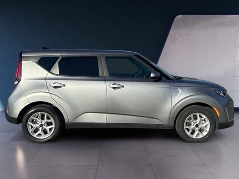 Certified 2024 Kia Soul LX w/ Option Group 015 image 6