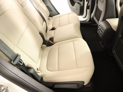 New 2025 Lincoln Corsair Grand Touring image 15