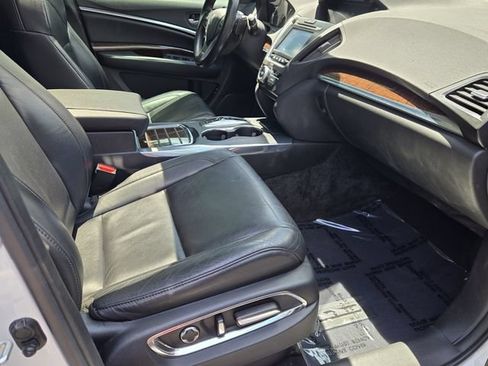 Used 2020 Acura MDX FWD image 16