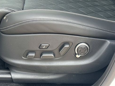Used 2024 Genesis GV70 3.5T Sport w/ Sport Advanced Package AWD/4WD image 30