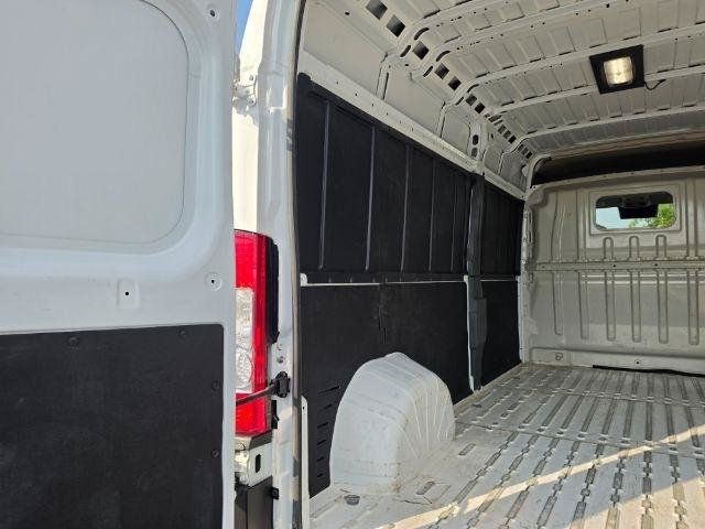Used 2025 RAM ProMaster 2500 w/ Convenience Group FWD image 38