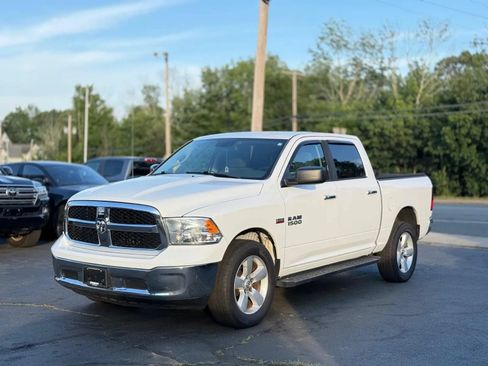 Used 2016 RAM 1500 Classic SLT AWD/4WD image 3