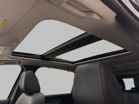 Used 2025 MAZDA CX-90 3.3 Turbo w/ Premium Sport Pkg image 12