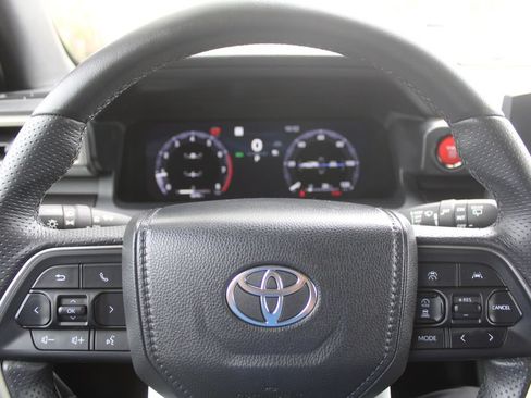 Used 2025 Toyota 4Runner TRD Sport AWD/4WD image 28