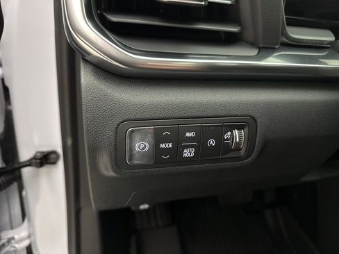 New 2026 GMC Terrain Denali w/ LPO, Floor Liner Package image 26