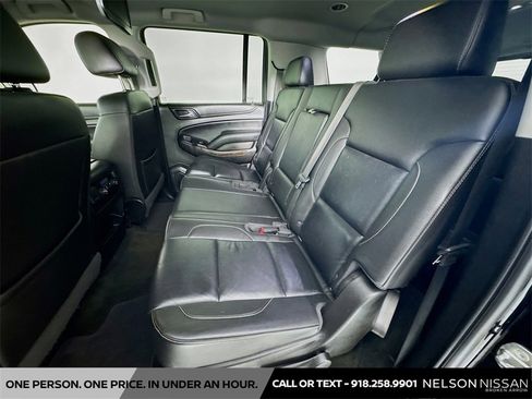 Used 2018 Chevrolet Suburban LT image 24