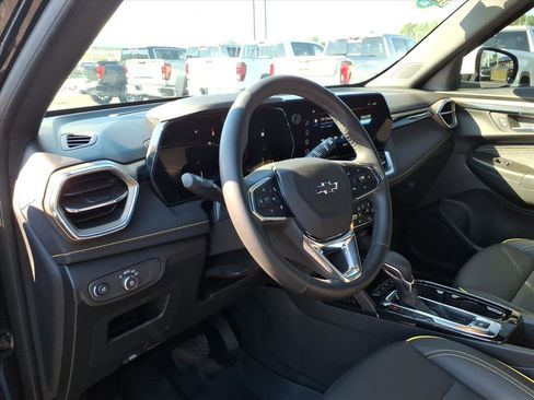 Used 2025 Chevrolet TrailBlazer ACTIV w/ Convenience Package image 7