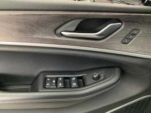 Used 2021 Jeep Grand Cherokee L Limited image 21