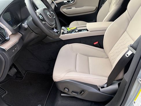 New 2026 Volvo XC90 T8 Plus image 19