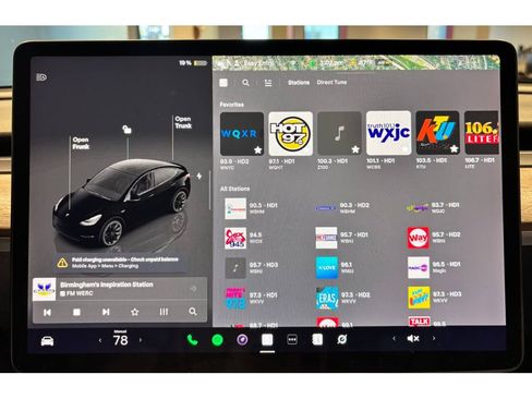 Used 2023 Tesla Model Y Long Range image 27