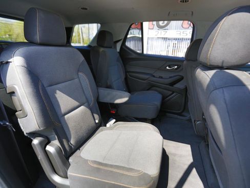 Used 2019 Chevrolet Traverse LT FWD image 14