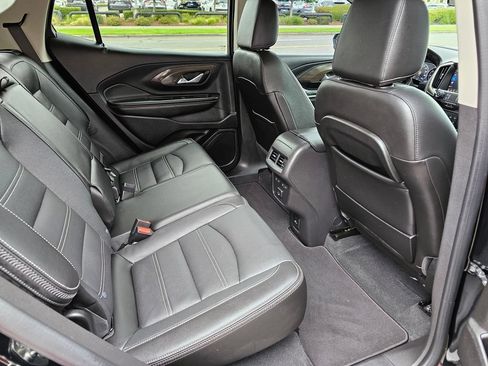 Used 2024 GMC Terrain Denali w/ Black Diamond Edition AWD/4WD image 15